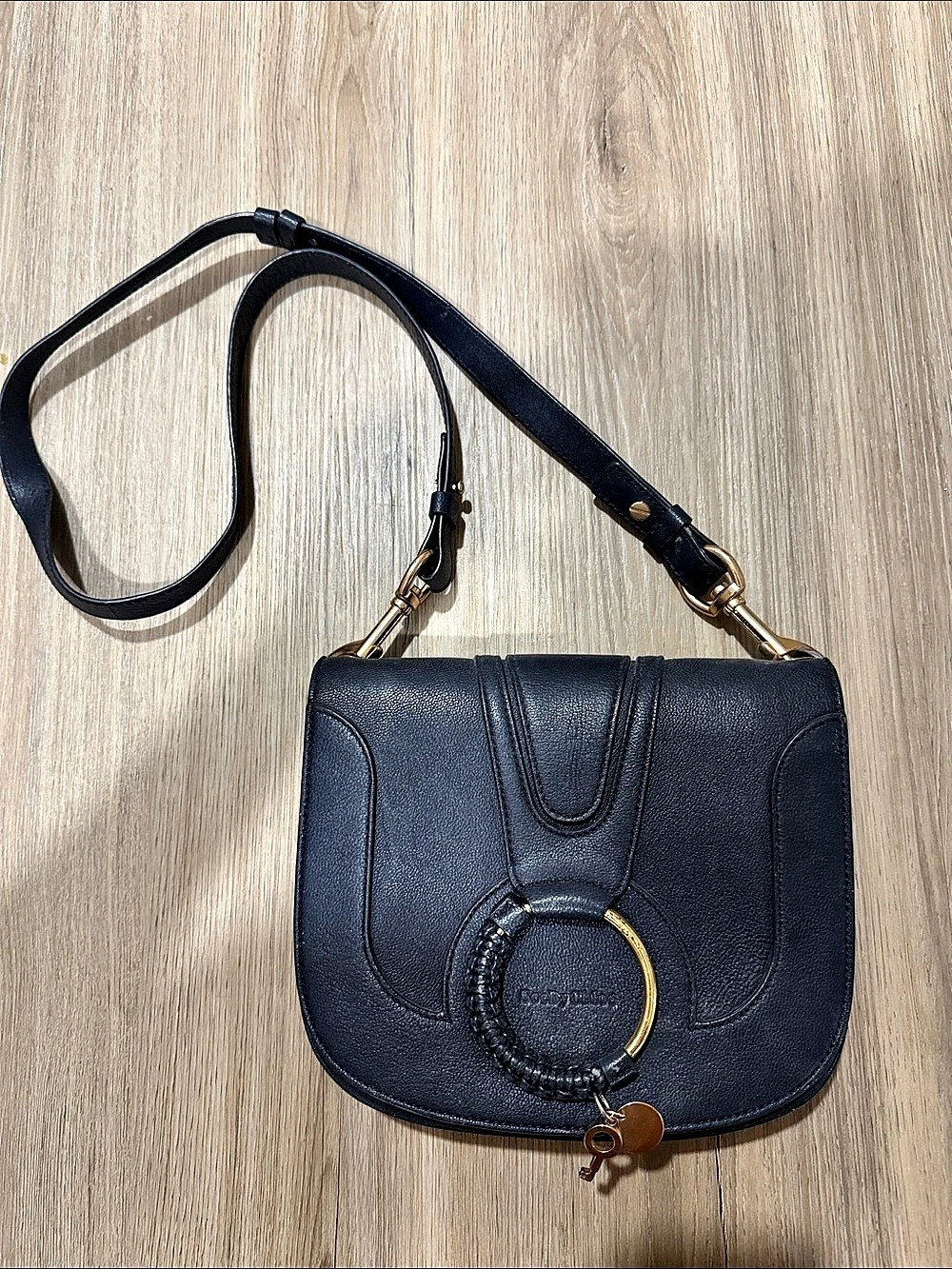 See By Chloé Hana Medium Saddle Bag Crossbody Bag in Black